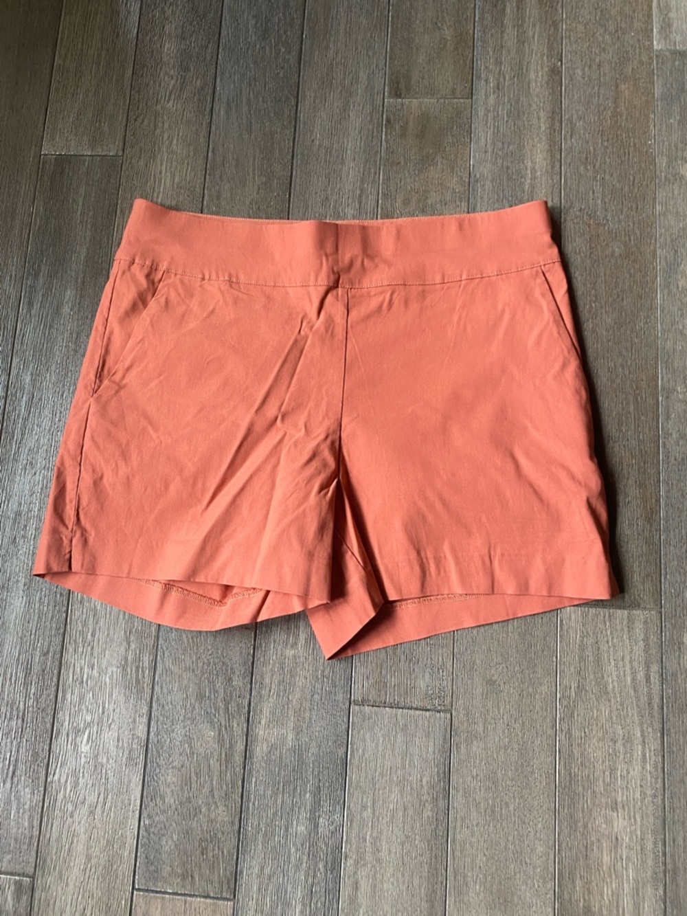 Women's Athletic Pull-On Shorts in Coral, Size L